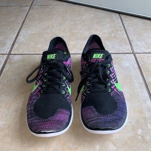 ✔️Nike Women’s Multicolored Running Shoe size 10.5